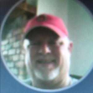 Meet your Posher, Levi